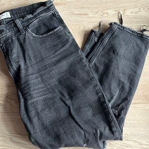 Abercrombie & Fitch High Rise Mom Distressed Jean